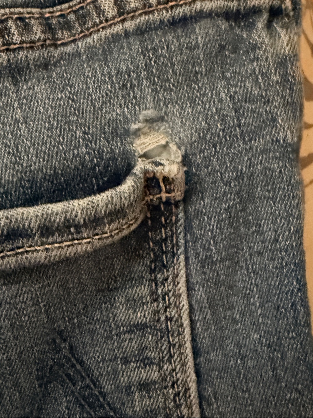 MOTHER Women’s Blue Relaxed Denim Jeans, Fray Cropped Sz 26 - Picture 7 of 8